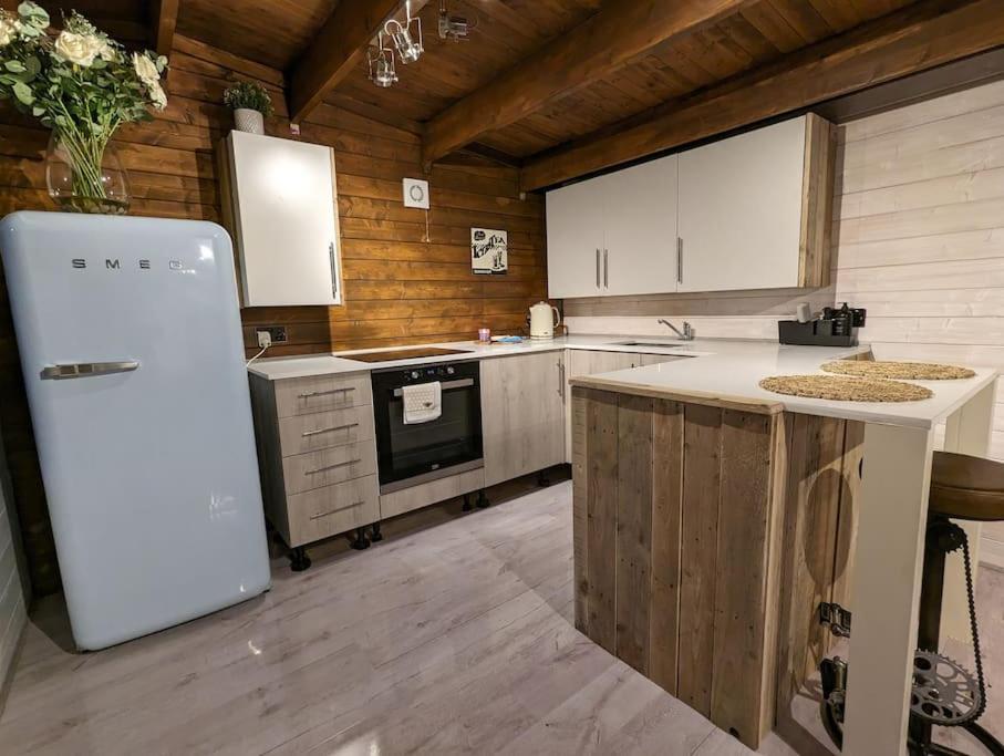 Gorgeous Countryside Cabin Lyminge 외부 사진
