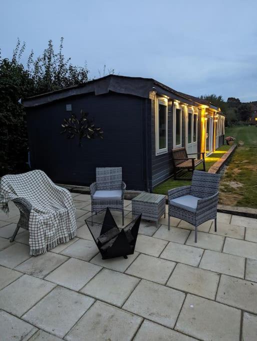 Gorgeous Countryside Cabin Lyminge 외부 사진